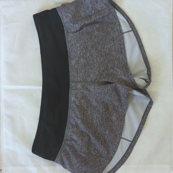Lululemon speed up high rise running shorts - Picture 3 of 6